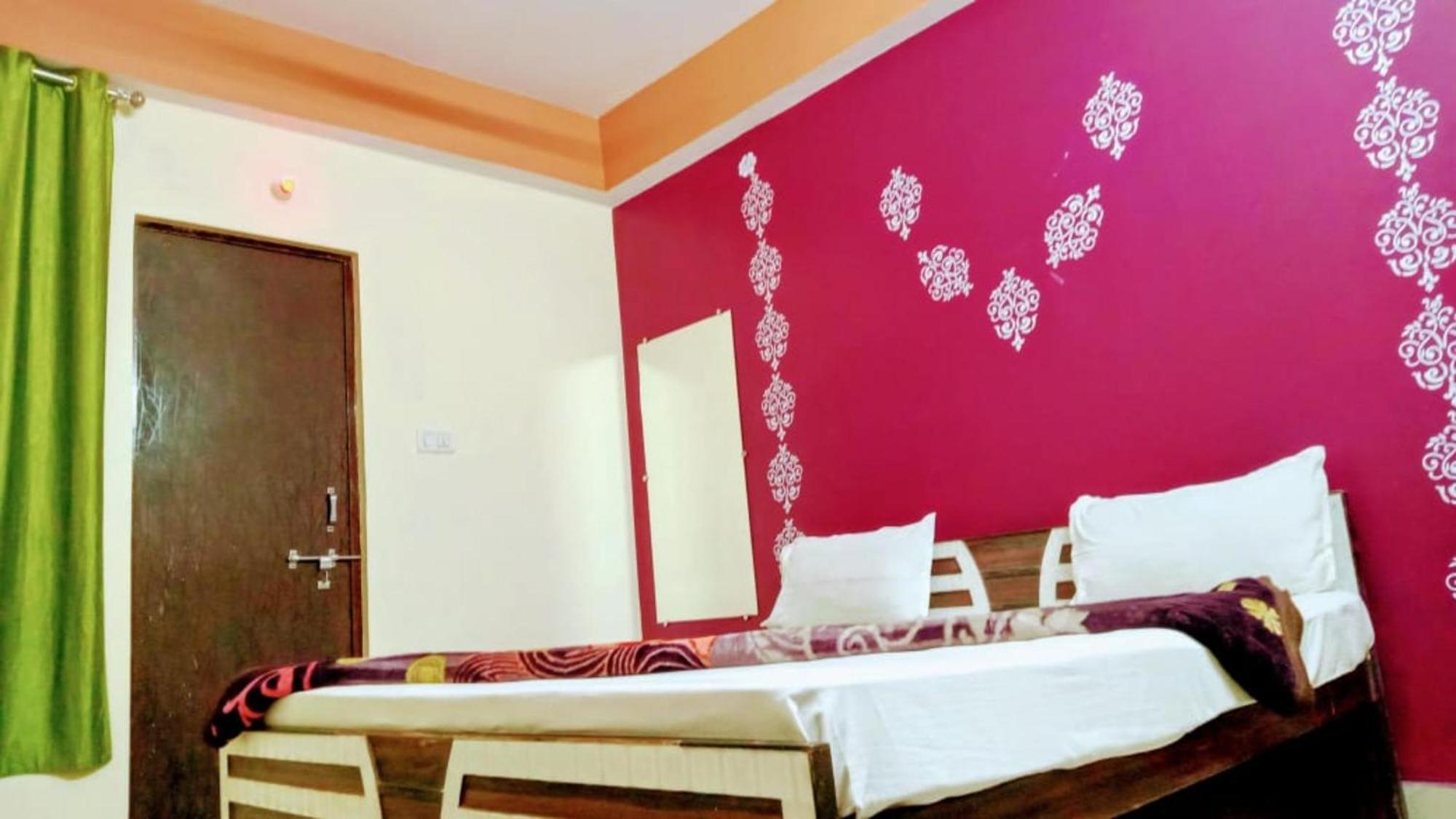 Goroomgo The Shivay Guest House Inn فاراناسي المظهر الخارجي الصورة
