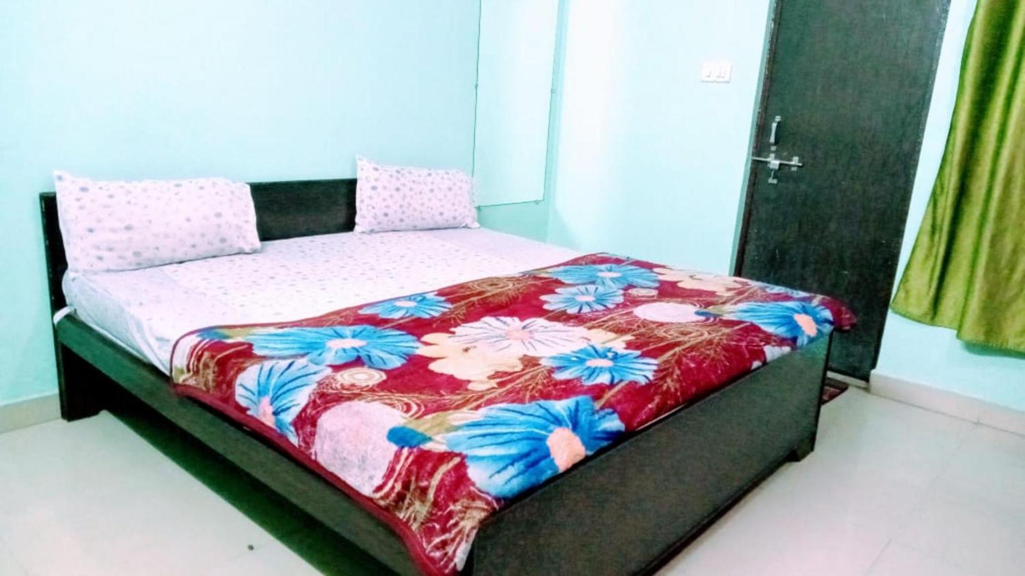 Goroomgo The Shivay Guest House Inn فاراناسي المظهر الخارجي الصورة
